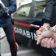 Поддельные болгарские удостоверения личности были сразу распознаны, грузинские граждане арестованы и доставлены в казарму до судебного распоряжения